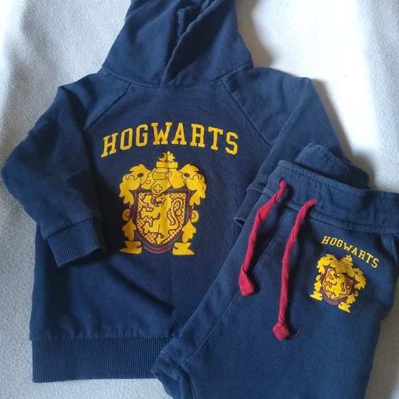 H&M Other - Harry Potter Hogwarts Sweatsuit Infant Size 9-12mo
